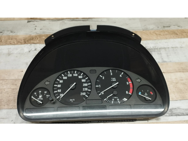 Přístrojová deska BMW 5 E39 1999 87001374, 87001313