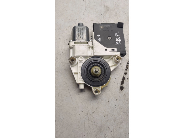 Přístrojová deska Volkswagen Golf Plus 2007 5m1837402F