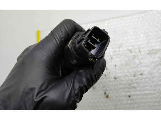 Vstřikovací lišta Toyota Land Cruiser (J150)