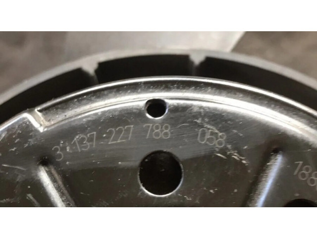 Вентилятор радиатора 3137227788 BMW 3 E46