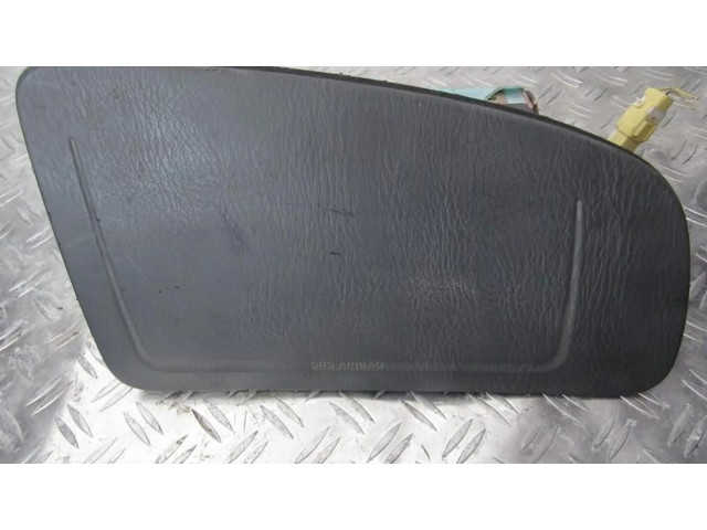 Подушка безопасности пассажира Mazda 626
