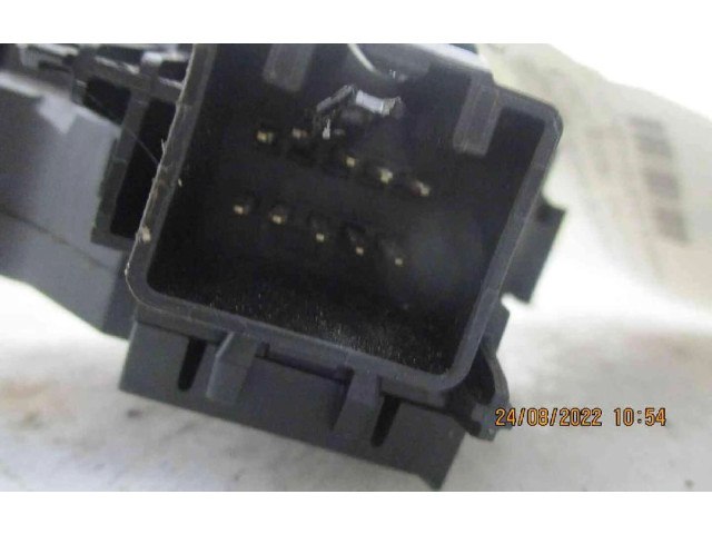 Ручка стеклоочистителей 1537625, 1537625 Ford Fiesta