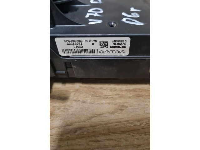 Блок предохранителей 30786889, 28087583   Volvo V70    