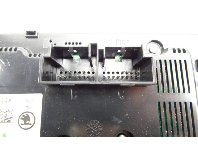 Блок управления климат-контролем 5E0907044K, 5HB01128240   Skoda Octavia Mk3 (5E)