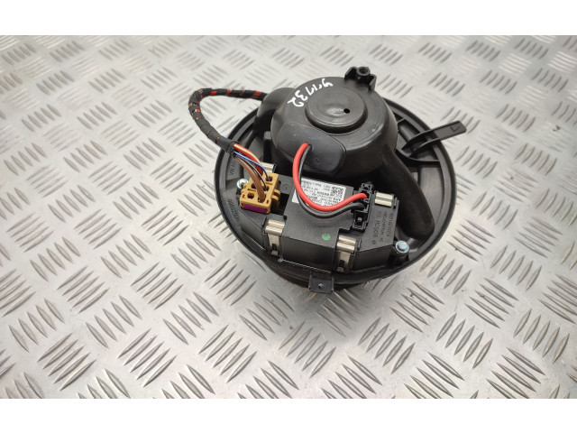 Вентилятор печки    1K1820015L, 3C0907521F   Volkswagen Caddy