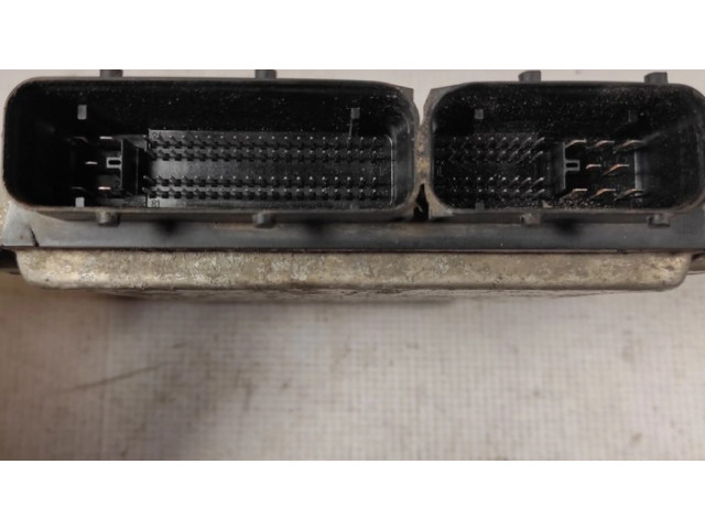 Řídící jednotka 074906018B, 0281010084 Volkswagen Transporter - Caravelle T4 2002