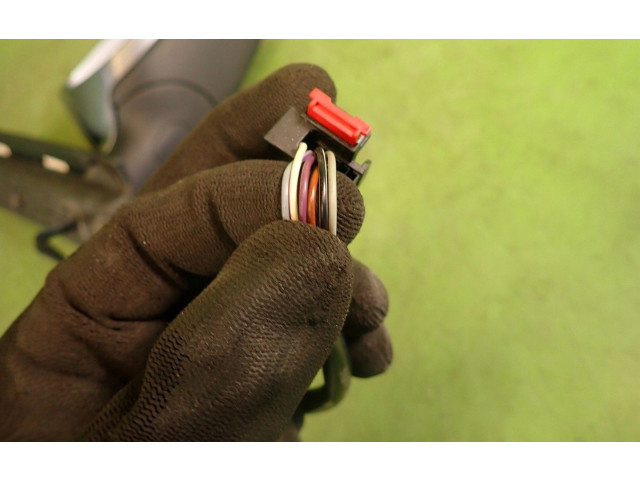 Зеркало электрическое Volkswagen Touran I 2003 - 2010 года