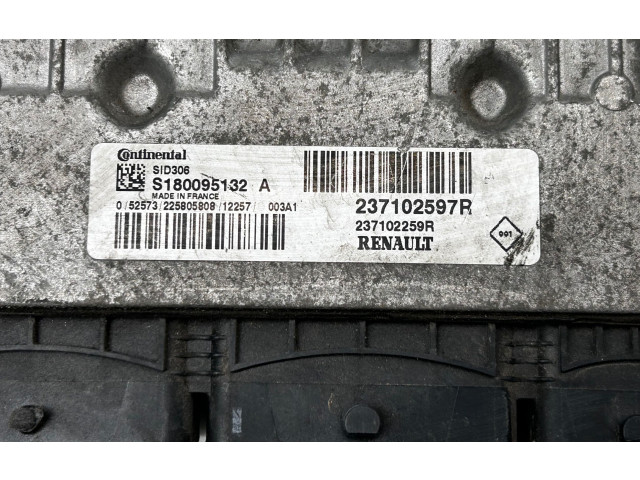 Блок управления двигателя 237102259R, 237102597R Dacia Duster