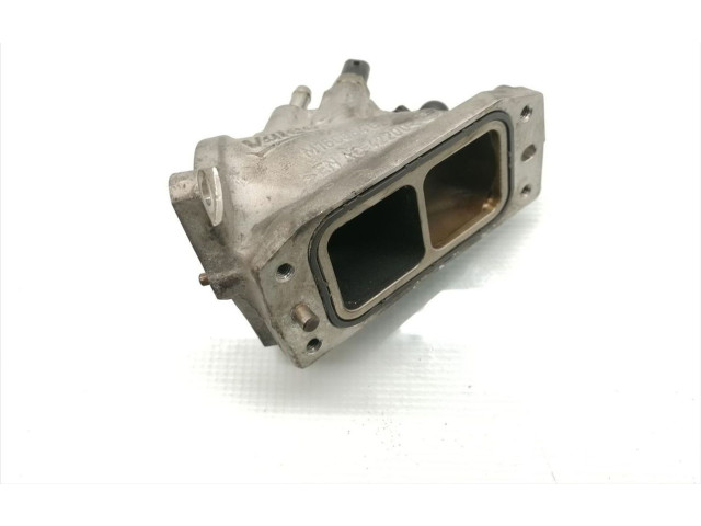 Přístrojová deska  Volkswagen Golf Cross 2013 04L128637B  