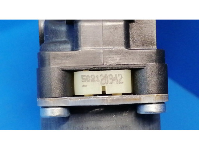 Передний двигатель механизма для подъема окон