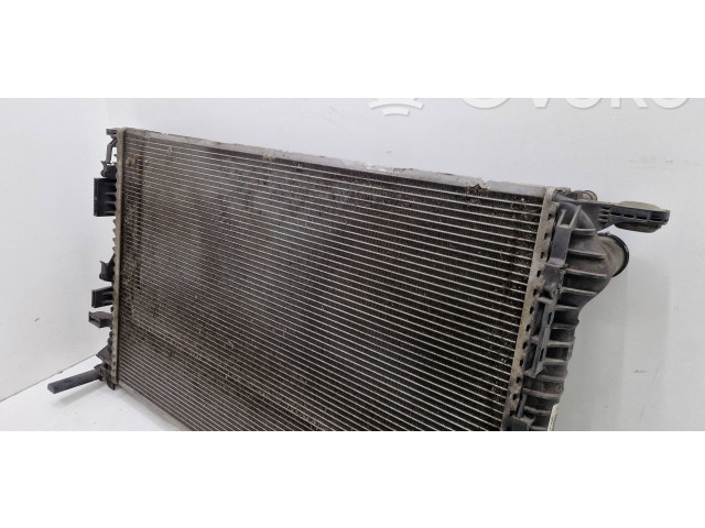 Радиатор охлаждающей жидкости    8K0121251H   Audi A6 S6 C7 4G