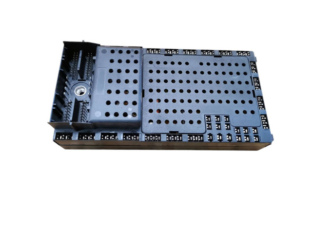 Блок предохранителей 30679527, 03W512 Volvo XC90