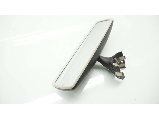 Зеркало заднего вида (в салоне)