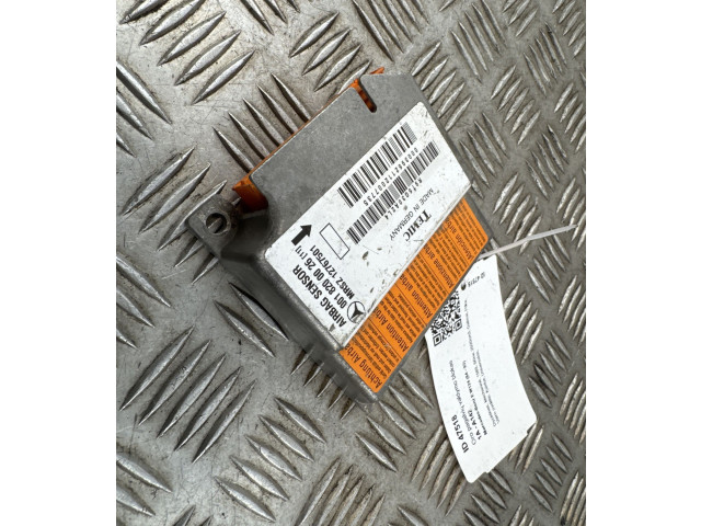 Блок подушек безопасности 0018200026, 0018200026   Mercedes-Benz E W124