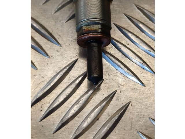 Форсунка 786003M00295, RF8G13H50    Mazda 5  RF7J 