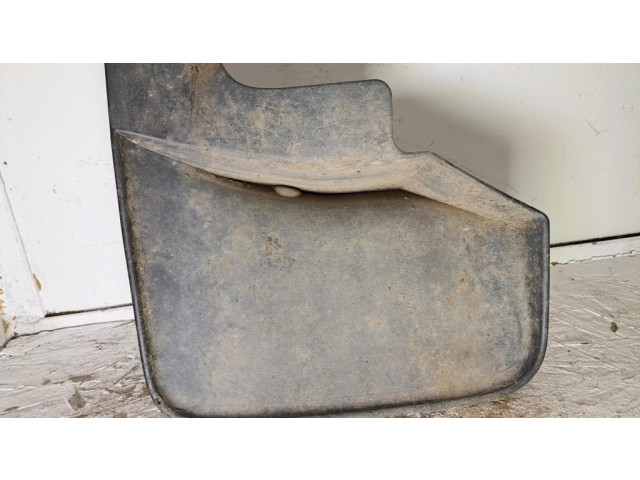 Задний брызговик