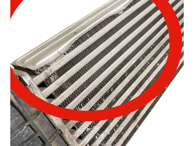 Интеркулер  85154389, T93862B   Buick Envision II 