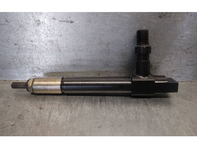 Форсунка RF2A13H50    Mazda 323  RF 