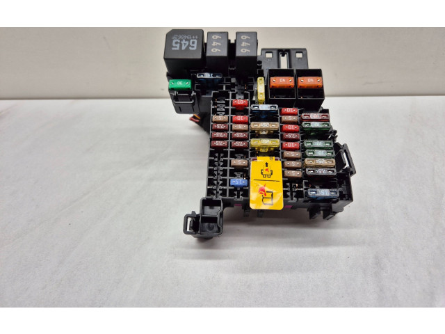 Блок предохранителей 5WA937615   Volkswagen ID.3    