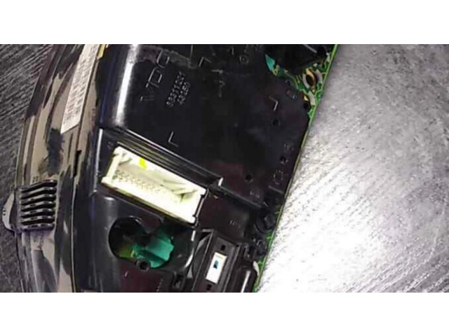 Přístrojová deska BMW 3 E36 1991 118381862, 110008831007