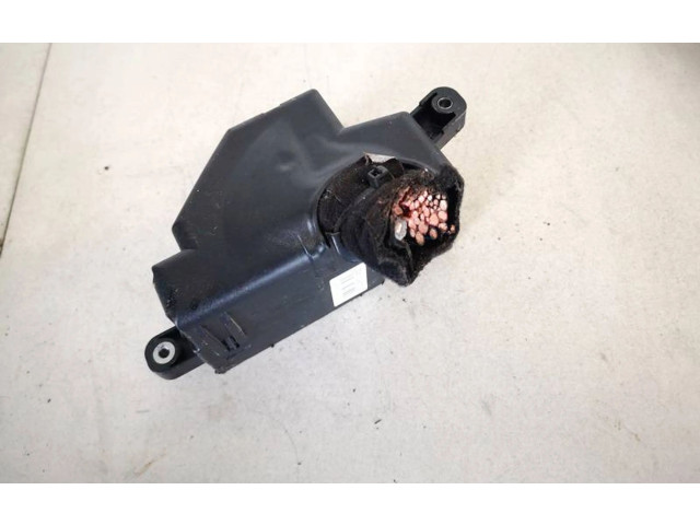 Блок предохранителей Skoda Octavia Mk2 (1Z)