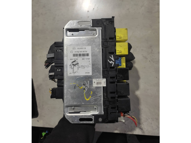   Pojistková skříňka A0325458232, 05045116   Mercede-Benz S W220 2000