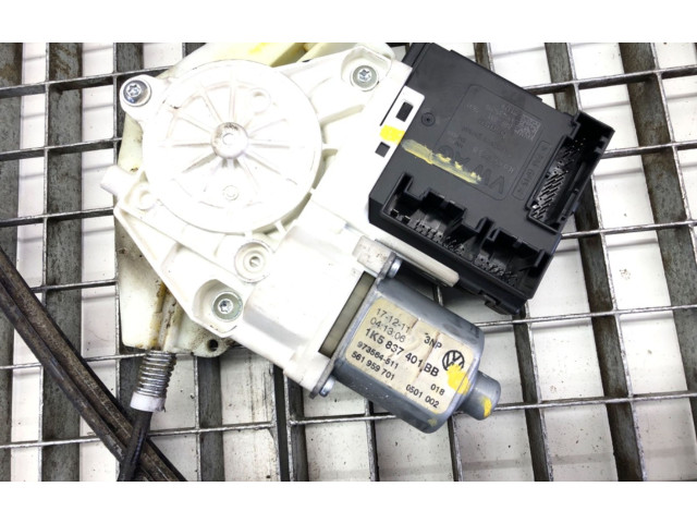 Форсунка 1K5837401BB Volkswagen Golf VI