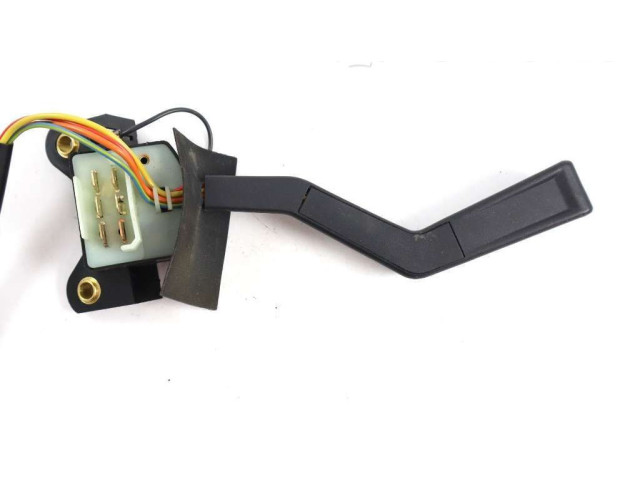 Ручка стеклоочистителей 1347929 Volvo 940