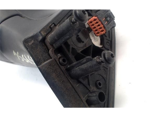 Зеркало (управляемое электричеством)