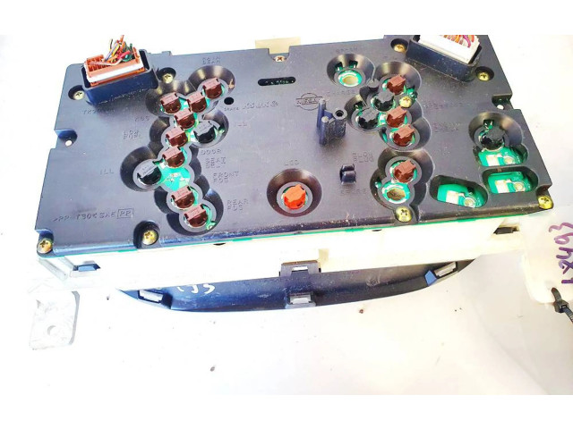 Přístrojová deska Nissan Almera Tino 2001 bu0100z12367