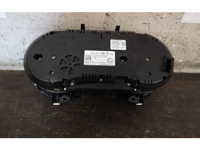 Панель приборов 5E0920781E, 5E0920781E Skoda Octavia Mk3 (5E)