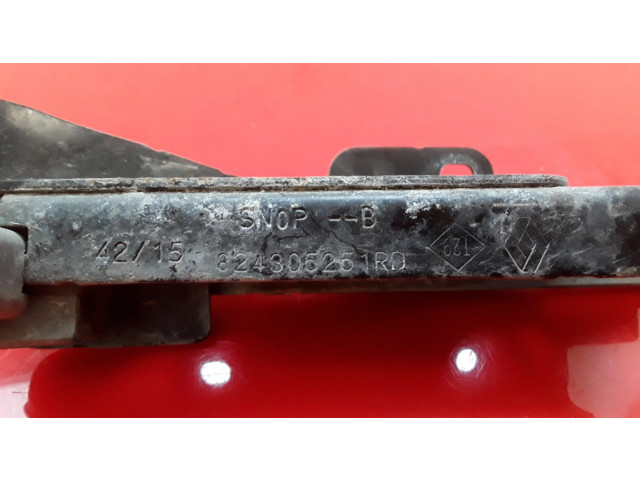 Нижний направитель ролика / нижняя петля