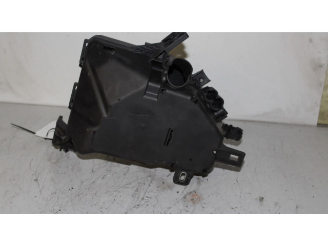 Блок предохранителей    Alfa Romeo Giulietta    