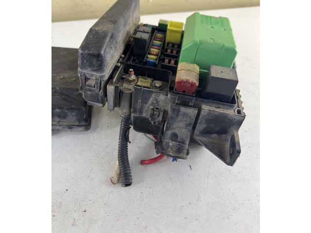 Блок предохранителей 211101368, MR515500 Mitsubishi Outlander