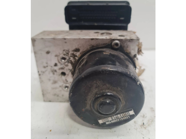 Блок АБС 8671224, 5WK84002   Volvo  V70  2000 - 2004 года