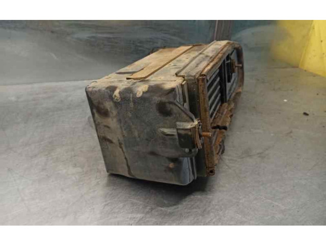 Интеркулер  52028089   Jeep Cherokee XJ 