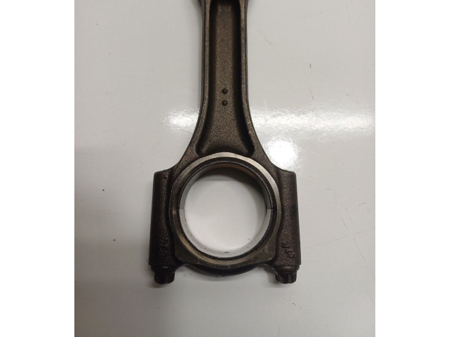 Шатун 12R0 BMW 1 F20 F21