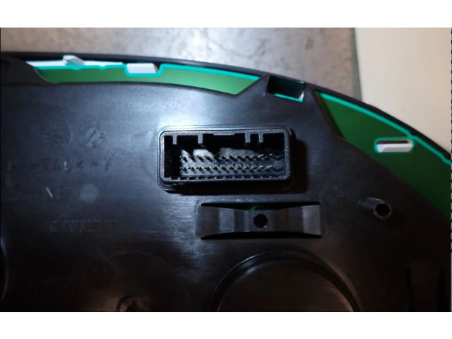 Панель приборов 248106897R Dacia Sandero