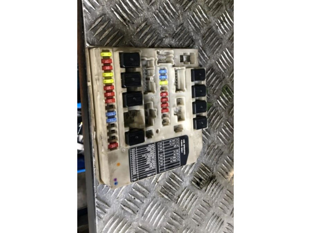 Pojistková skříňka Řídící jednotka BSM T30M10 Nissan Note (E11) 2010