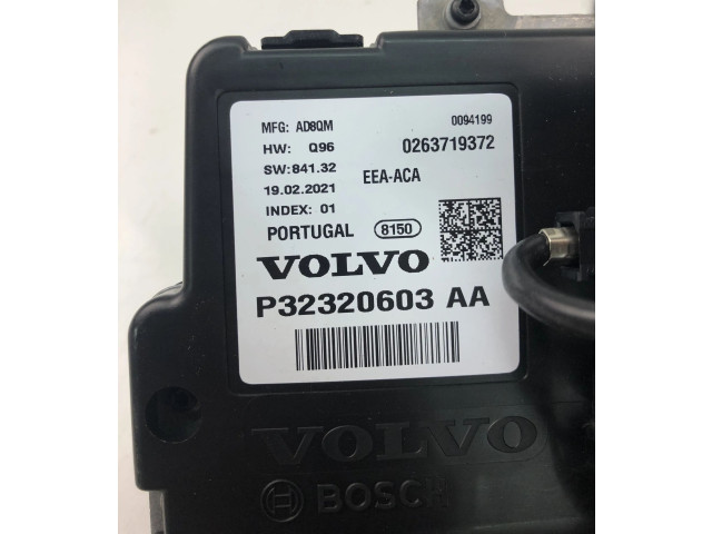 Панель приборов 32320603AA   Volvo XC90       