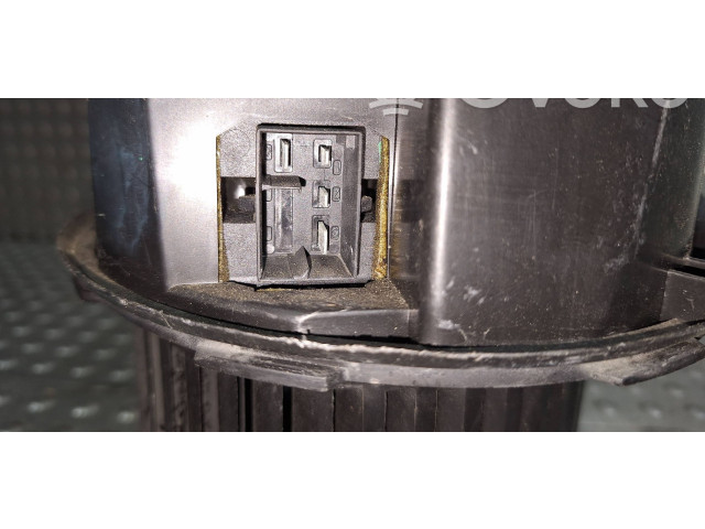 Вентилятор печки    1K1820015C, F983228M   Audi A3 S3 8P