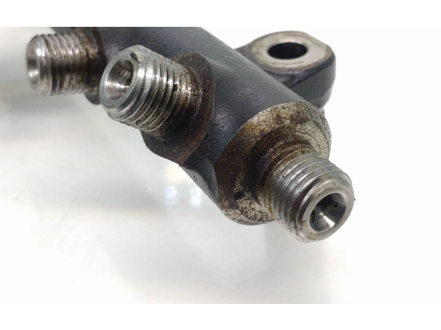 Топливная рампа 9681909680, 9814383880   Peugeot Expert   для двигателя RH02