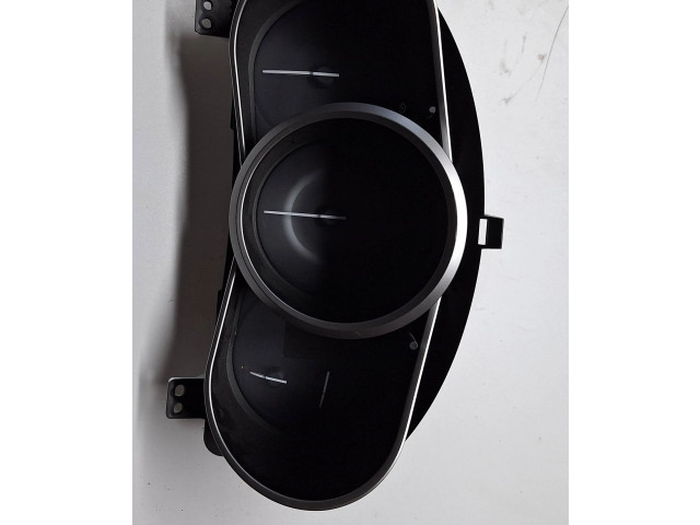 Přístrojová deska Mazda CX-7 2011 JEEH64C