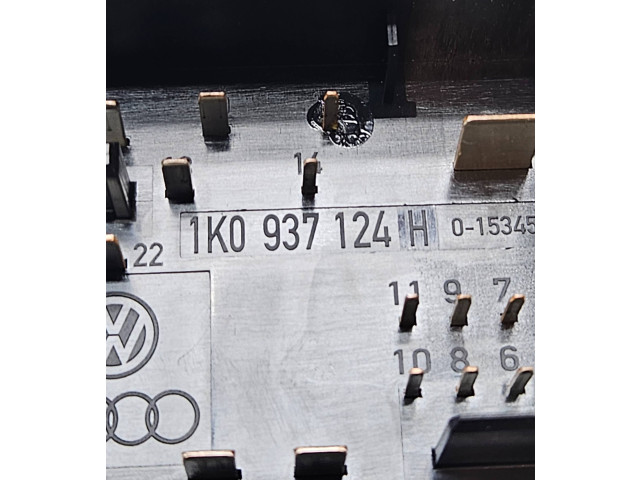 Блок предохранителей 1K0937124H   Audi A3 S3 8P    
