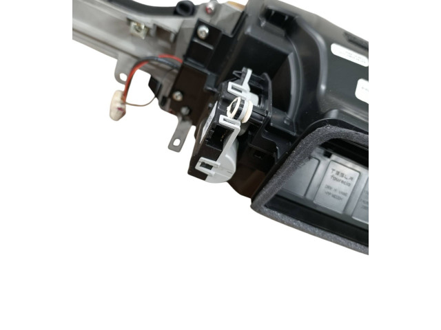 Панель приборов 156294899D Tesla Model S