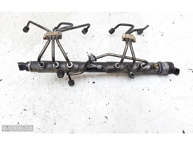 Топливная рампа 0445215023   Volvo V70  