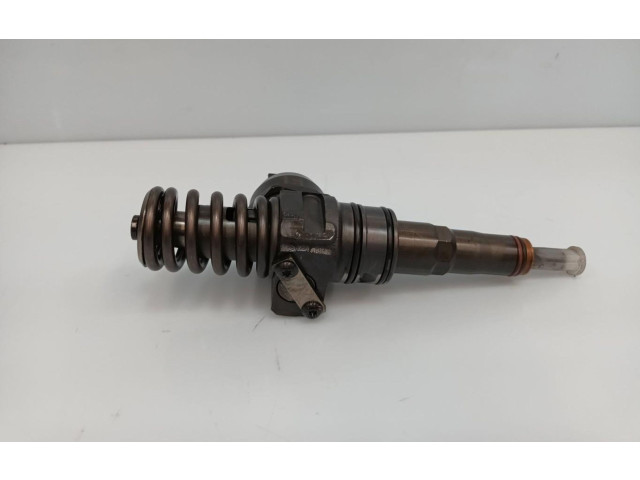 Форсунка 038130073BN Volkswagen Caddy