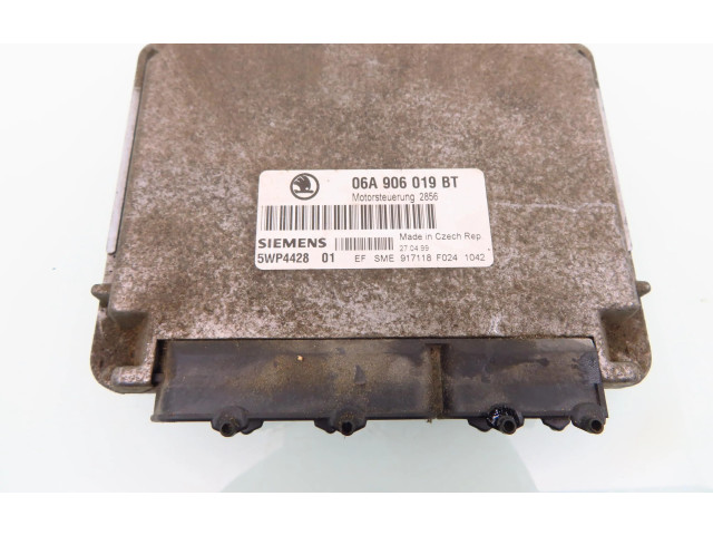 Блок управления двигателя 5WP442801, 06A906019BT Skoda Octavia Mk1 (1U)