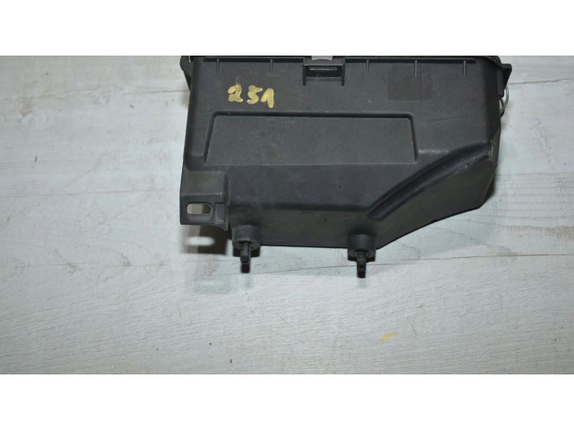 Блок предохранителей  2515400524   Mercedes-Benz R W251    