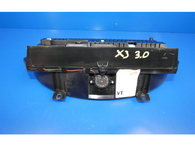 Панель приборов BW9310849AF, BW9314C026BC Jaguar XJ X351